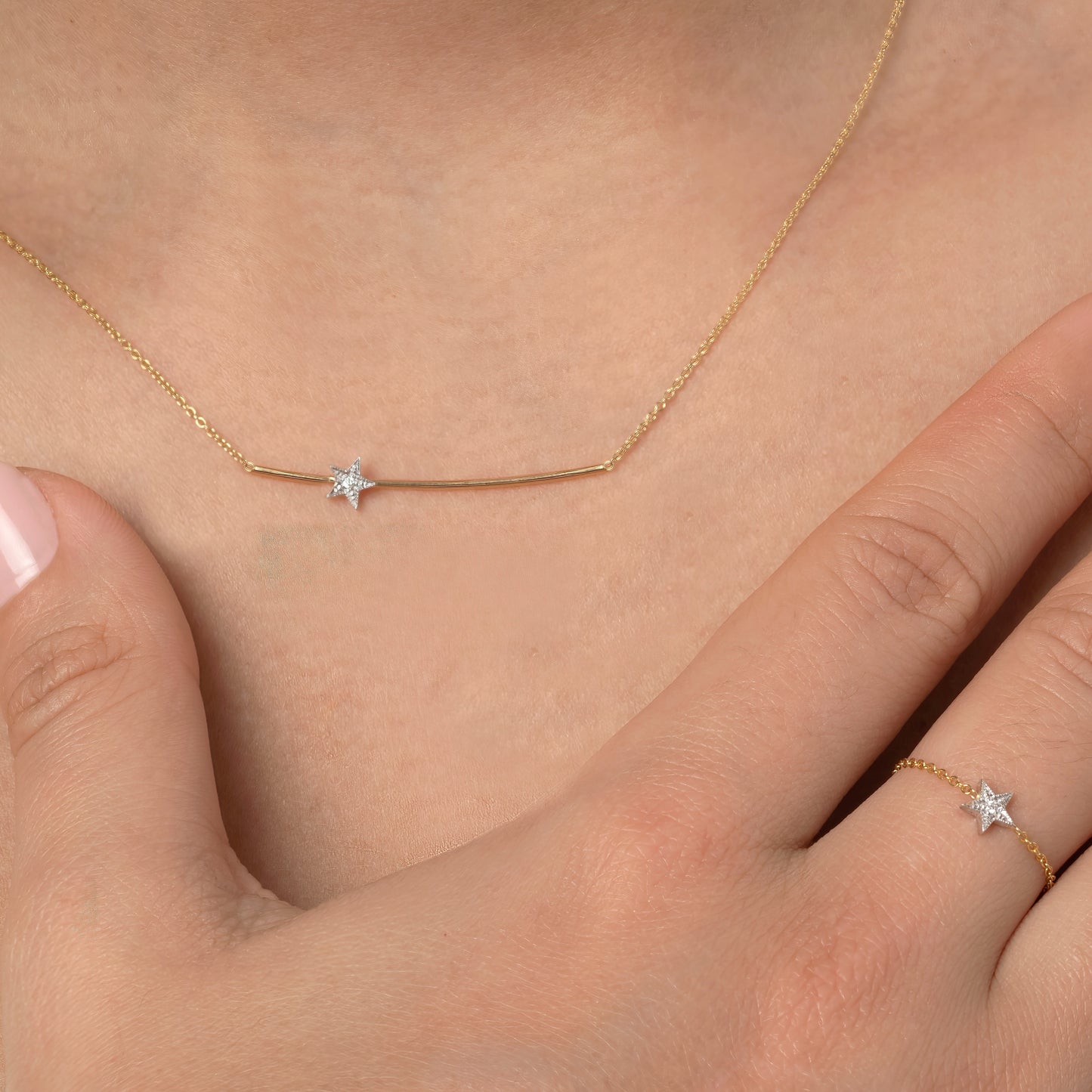 Etoile Bar Diamond Necklace