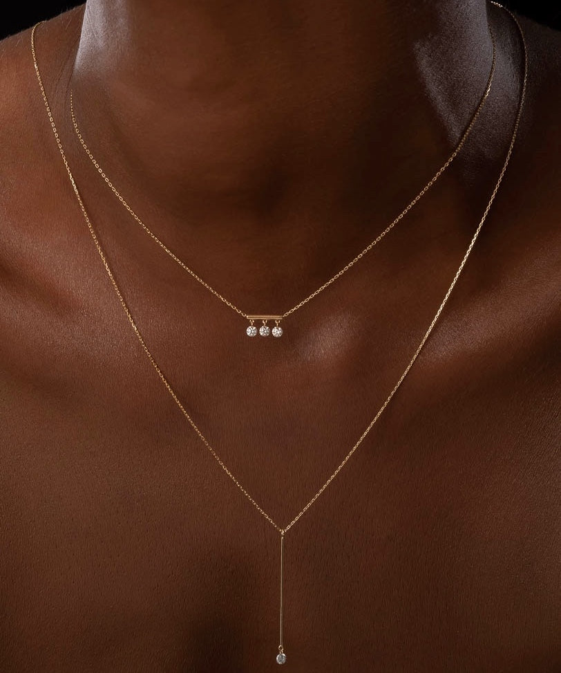 18K White Gold Floating Diamond Bar Lariat