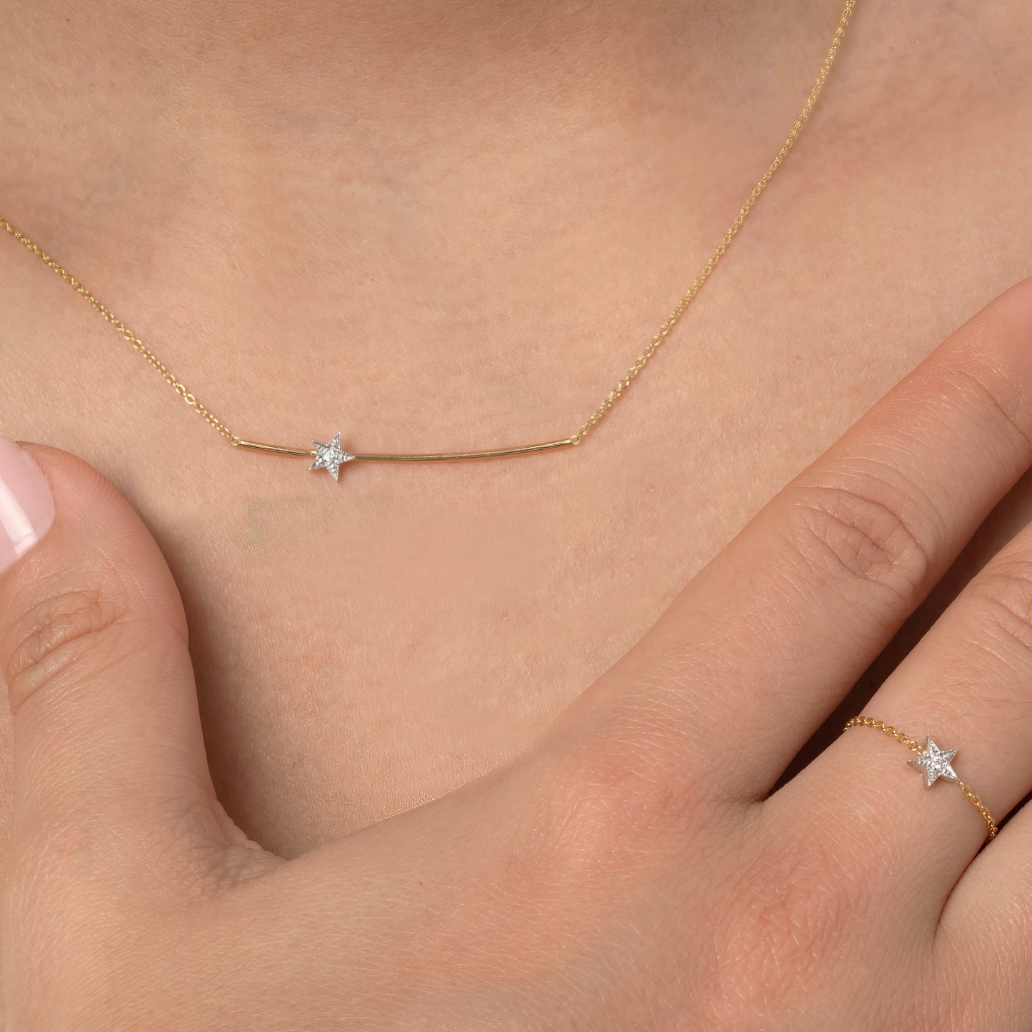 Etoile Bar Diamond Necklace
